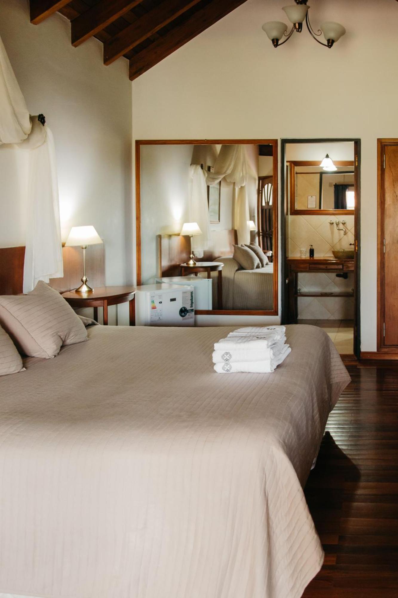 La Guarida Hotel & Spa (Adults Only) Capilla del Monte Luaran gambar